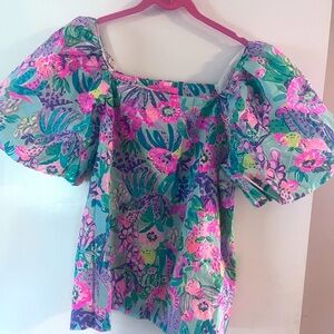 Brand New with tag Lilly Pulitzer Lettie Top Me And My Zesty, Size XL